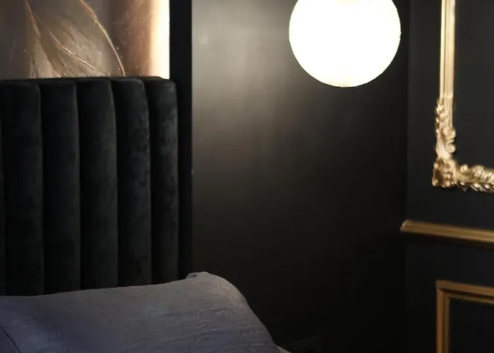 The Velvet Key * 科尔察